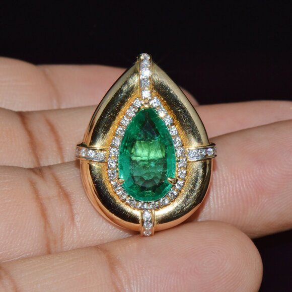 GIA Certified Natural 3.94CTS VS F Diamond Emerald 18K Solid Gold Cocktail Ring - Picture 6 of 10